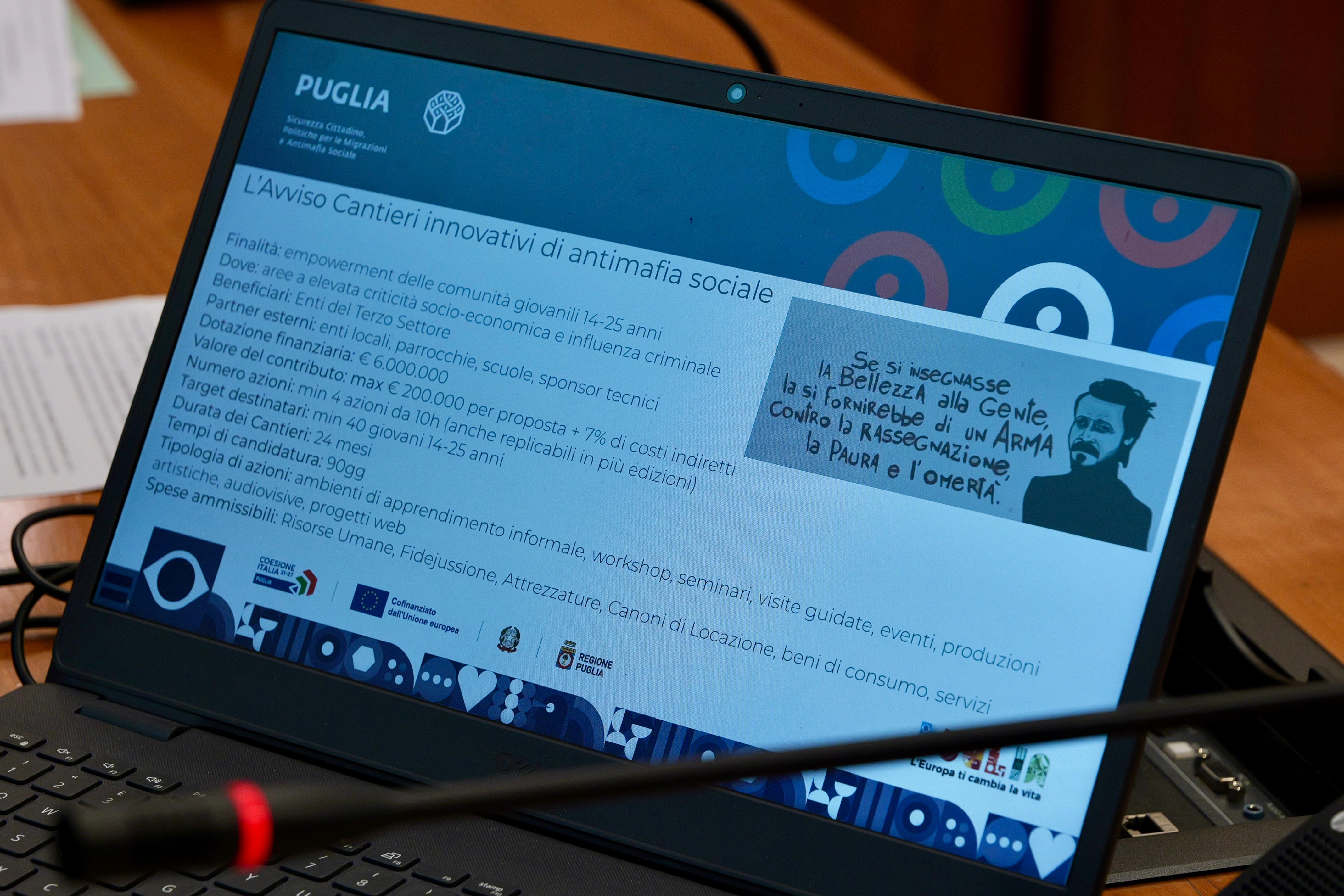 Galleria Al via la seconda edizione dei Cantieri Innovativi di Antimafia sociale. Decaro: “Seminiamo anticorpi di legalità per proteggere il futuro dei giovani pugliesi”. Miglietta: “Cultura migliore strumento per sradicare le mafie” - Diapositiva 5 di 8