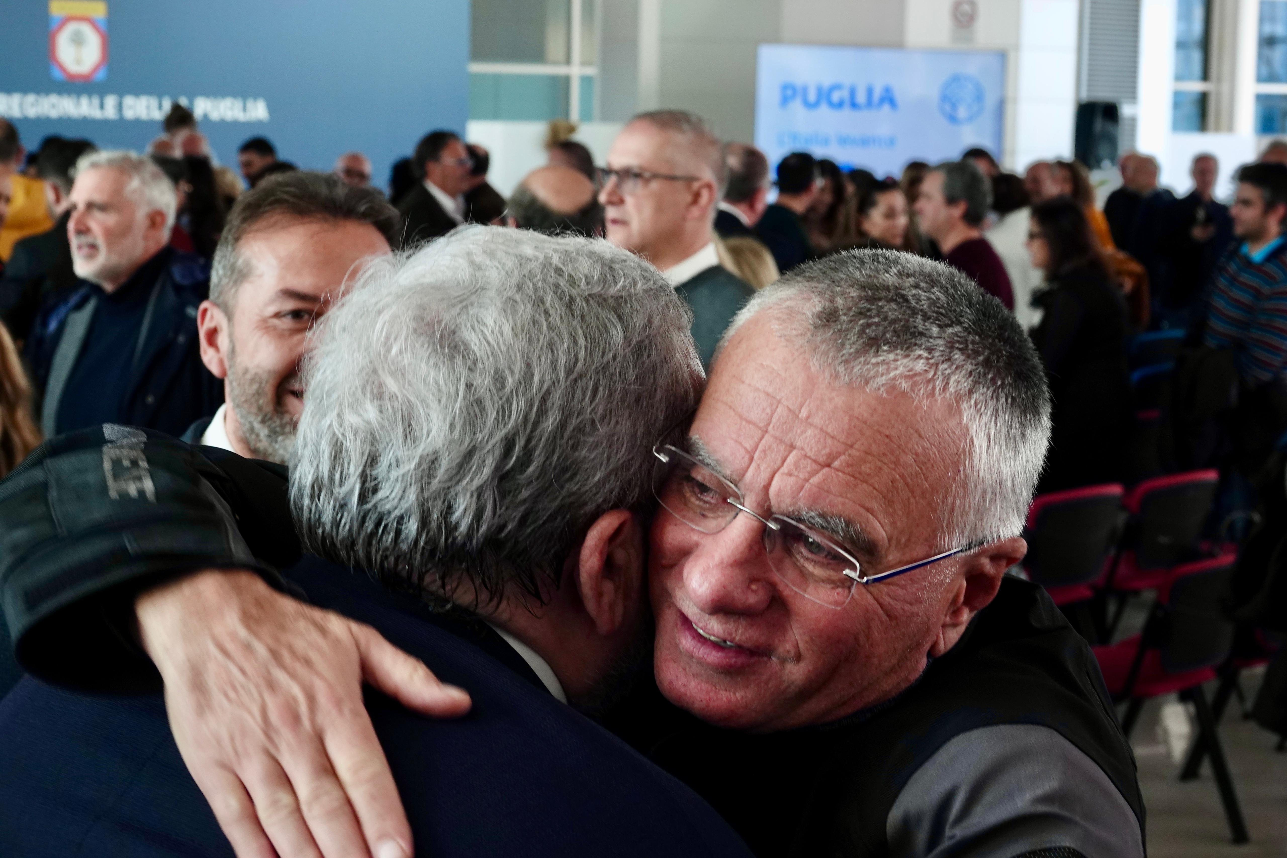 Galleria IL DISCORSO DI SALUTO DEL PRESIDENTE EMILIANO OGGI IN REGIONE - Diapositiva 3 di 6